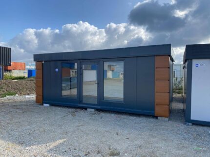 PAVILLON COMMERCIALE  – SPAZIO APERTO 3×7 M